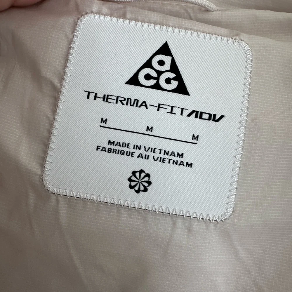 Nike ACG Lunar Lake Prima Loft‎ Jacket NWT Summit White